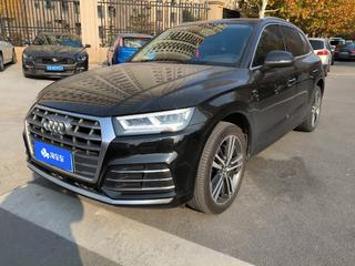 奥迪Q5L 40TFSI 2.0T 自动 改款荣享时尚型 