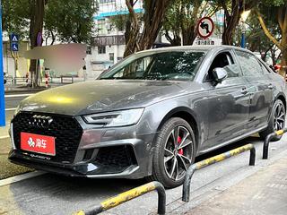 奥迪A4L 40TFSI 