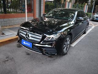 奔驰E级 E300L 2.0T 自动 运动时尚型 