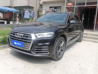 奥迪Q5L 40TFSI 2.0T 自动 荣享时尚型 