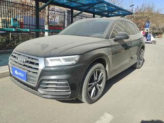 奥迪Q5L 40TFSI 2.0T 自动 荣享时尚型 