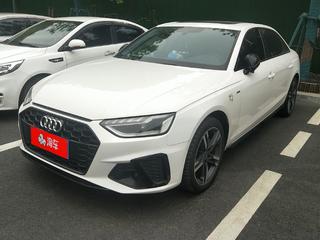 奥迪A4L 40TFSI 2.0T 自动 豪华动感型 