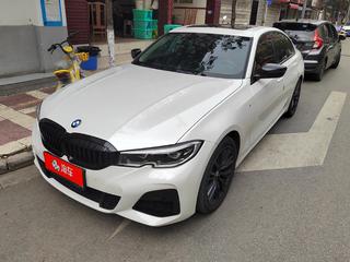 宝马3系 325i 2.0T 自动 M运动曜夜套装 