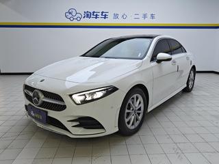 奔驰A级 A200L 1.3T 自动 运动轿车版 