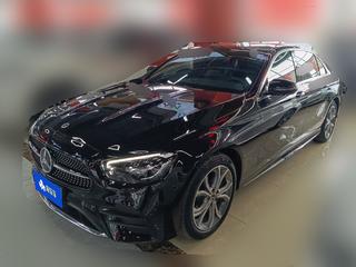 奔驰E级 E300L 2.0T 自动 运动时尚型 