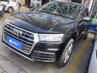 奥迪Q5L 40TFSI 2.0T 自动 荣享进取型 