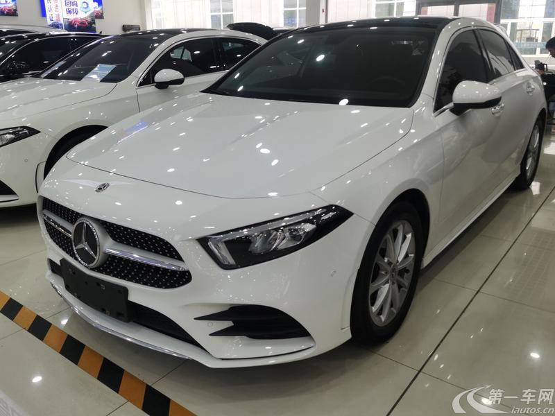 奔驰A级 A200L 2020款 1.3T 自动 运动轿车版 (国Ⅵ) 