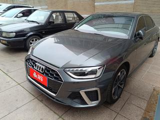 奥迪A4L 40TFSI 2.0T 自动 时尚动感型 