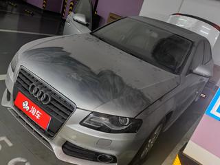 奥迪A4L TFSI 2.0T 自动 标准型 