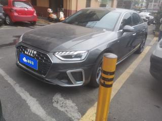 奥迪A4L 40TFSI 2.0T 自动 时尚动感型 