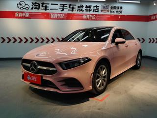 奔驰A级 A200L 1.3T 自动 运动轿车版 