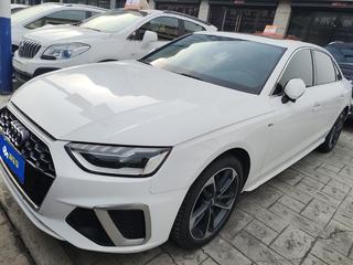 奥迪A4L 40TFSI 2.0T 自动 时尚动感型 