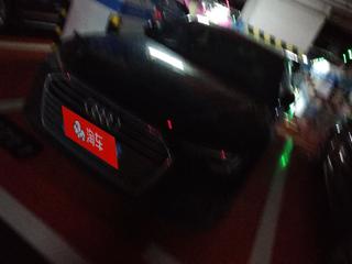 奥迪A6L 45TFSI 