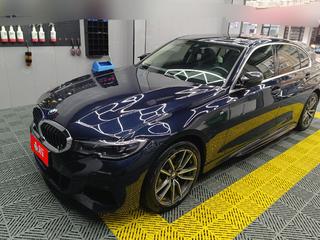 宝马3系 325Li 2.0T 自动 M运动套装 