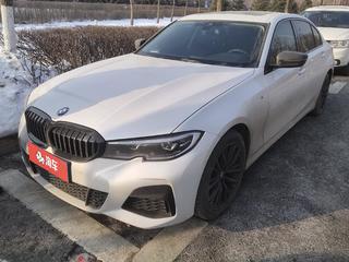 宝马3系 325Li 2.0T 自动 M运动曜夜套装 