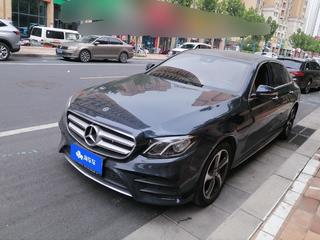 奔驰E级 E300L 2.0T 自动 运动豪华型 