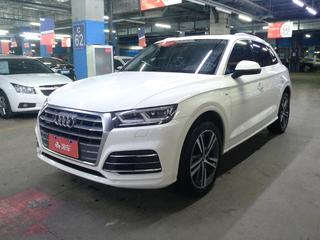 奥迪Q5L 40TFSI 2.0T 自动 荣享时尚型 