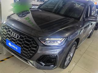 奥迪Q5L 45TFSI 2.0T 自动 豪华动感型 