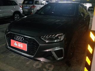 奥迪A4L 40TFSI 