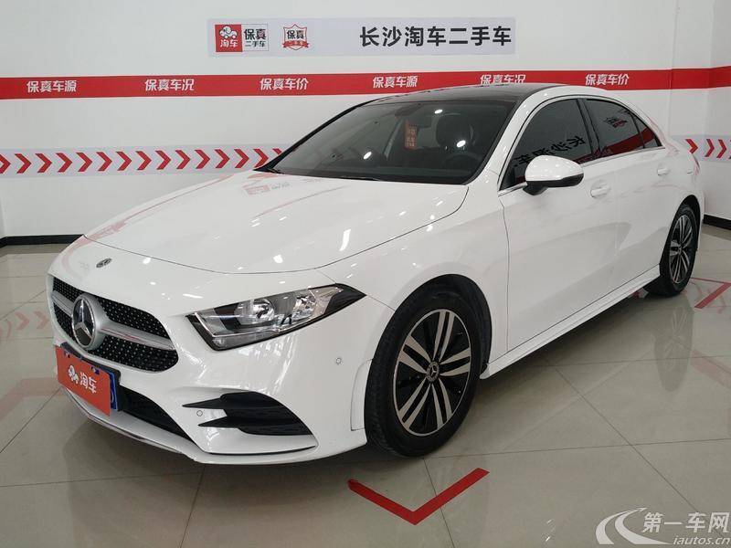 奔驰A级 A180L 2019款 1.3T 自动 运动轿车版 (国Ⅵ) 