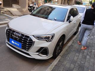 奥迪Q3 40TFSI 2.0T 自动 时尚动感型 