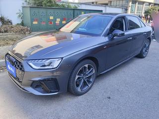 奥迪A4L 40TFSI 2.0T 自动 时尚动感型 