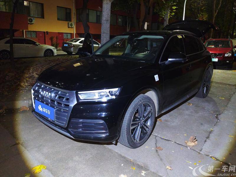 奥迪Q5L 40TFSI 2020款 2.0T 自动 荣享进取型 (国Ⅵ) 