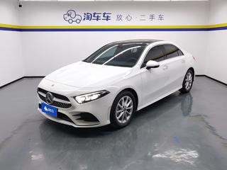 奔驰A级 A200L 1.3T 自动 运动轿车动感型 