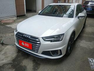 奥迪A4L 40TFSI 2.0T 自动 时尚型 