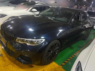 宝马3系 320Li 2.0T 自动 M运动套装 