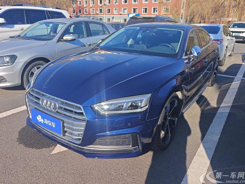 奥迪A5掀背 45TFSI [进口] 2019款 2.0T 自动 汽油 运动型 