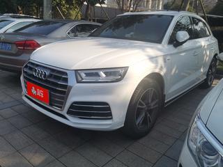 奥迪Q5L 45TFSI 2.0T 自动 尊享时尚型 