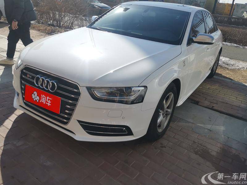 奥迪A4L 2015款 2.0T 自动 标准型 (国Ⅳ) 