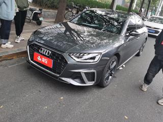 奥迪A4L 40TFSI 