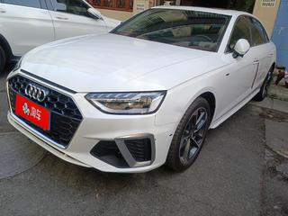 奥迪A4L 40TFSI 2.0T 自动 时尚动感型 