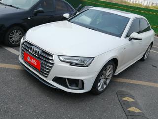 奥迪A4L 40TFSI 