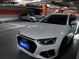 奥迪A4L 40TFSI 