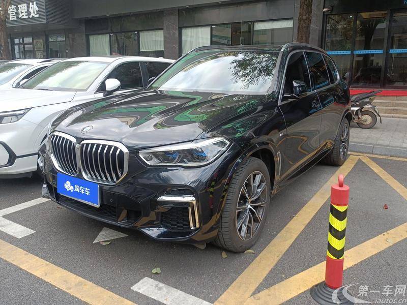 宝马X5 xDrive30Li 2022款 2.0T 自动 改款尊享型M运动套装 (国Ⅵ) 