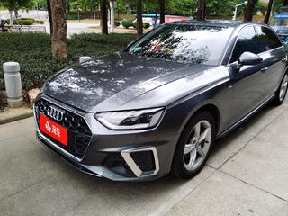 奥迪A4L 35TFSI 2.0T 自动 时尚动感型 