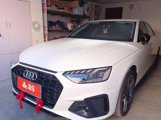 奥迪A4L 40TFSI 2.0T 自动 豪华动感型 