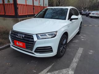 奥迪Q5L 40TFSI 2.0T 自动 荣享时尚型 