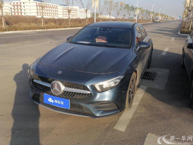 奔驰A级 A200L 2019款 1.3T 自动 运动轿车特别版 (国Ⅴ) 