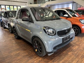 SmartForTwo 硬顶 1.0L 自动 灵动版 