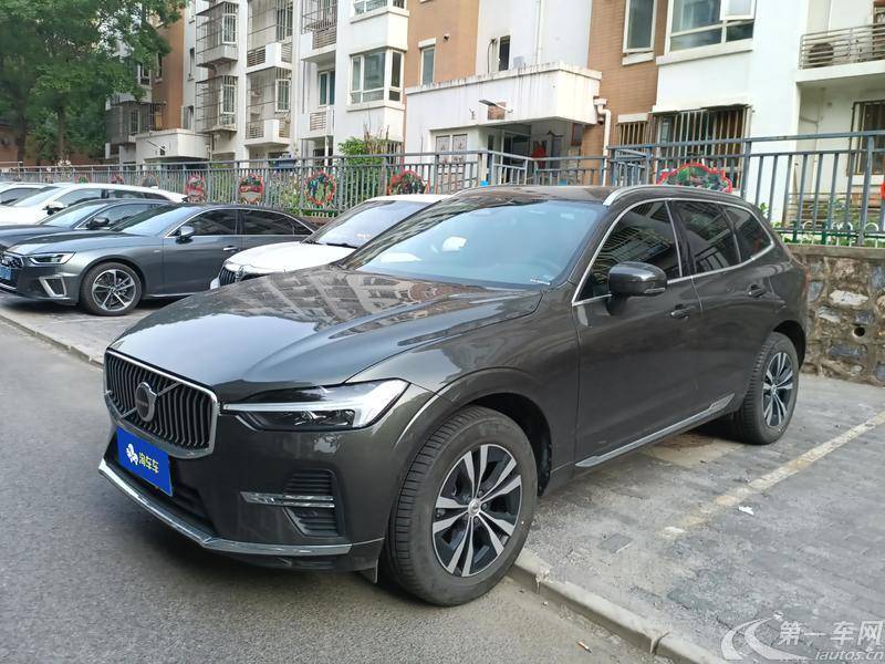 沃尔沃XC60 B5 2022款 2.0T 自动 智逸豪华版 (国Ⅵ) 