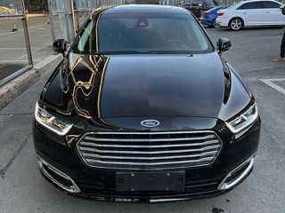 福特金牛座 2.0T 