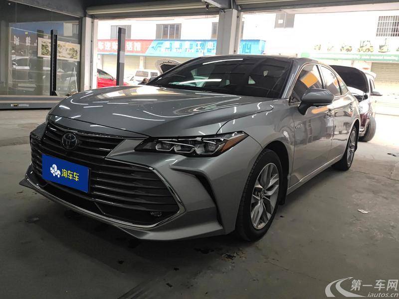 丰田亚洲龙 双擎 2019款 2.5L 自动 豪华版 (国Ⅵ) 