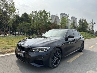 宝马3系 325Li 2.0T 自动 改款M运动套装 