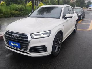 奥迪Q5L 40TFSI 2.0T 自动 荣享时尚型 