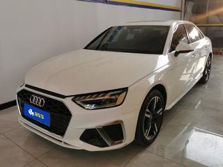 奥迪A4L 40TFSI 2.0T 自动 时尚动感型 