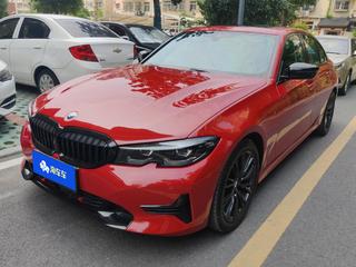 宝马3系 320i 2.0T 自动 改款运动套装 